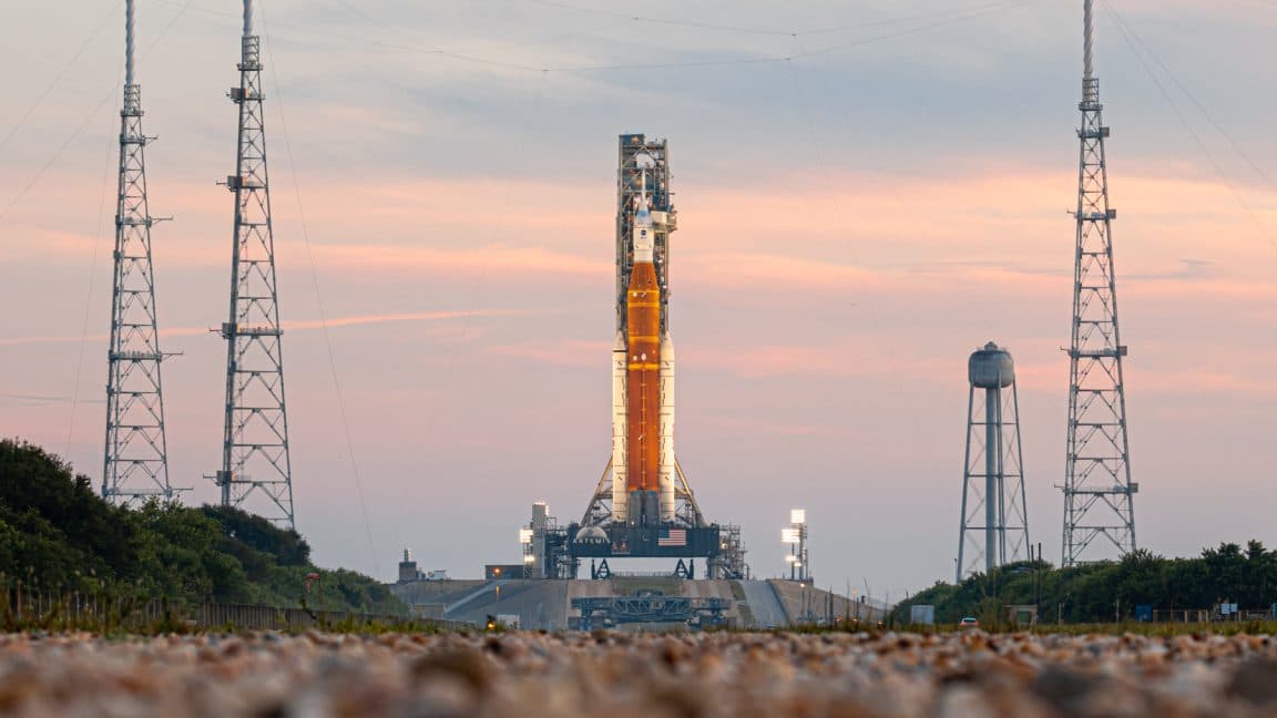 NASA Launch Infrastructure Strains Under Starship and New Glenn Demand